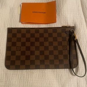 Louis Vuitton Neverfull Damier Ebene Pouch